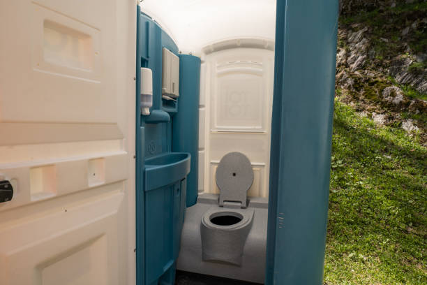 Best Portable restroom solutions  in Burien, WA
